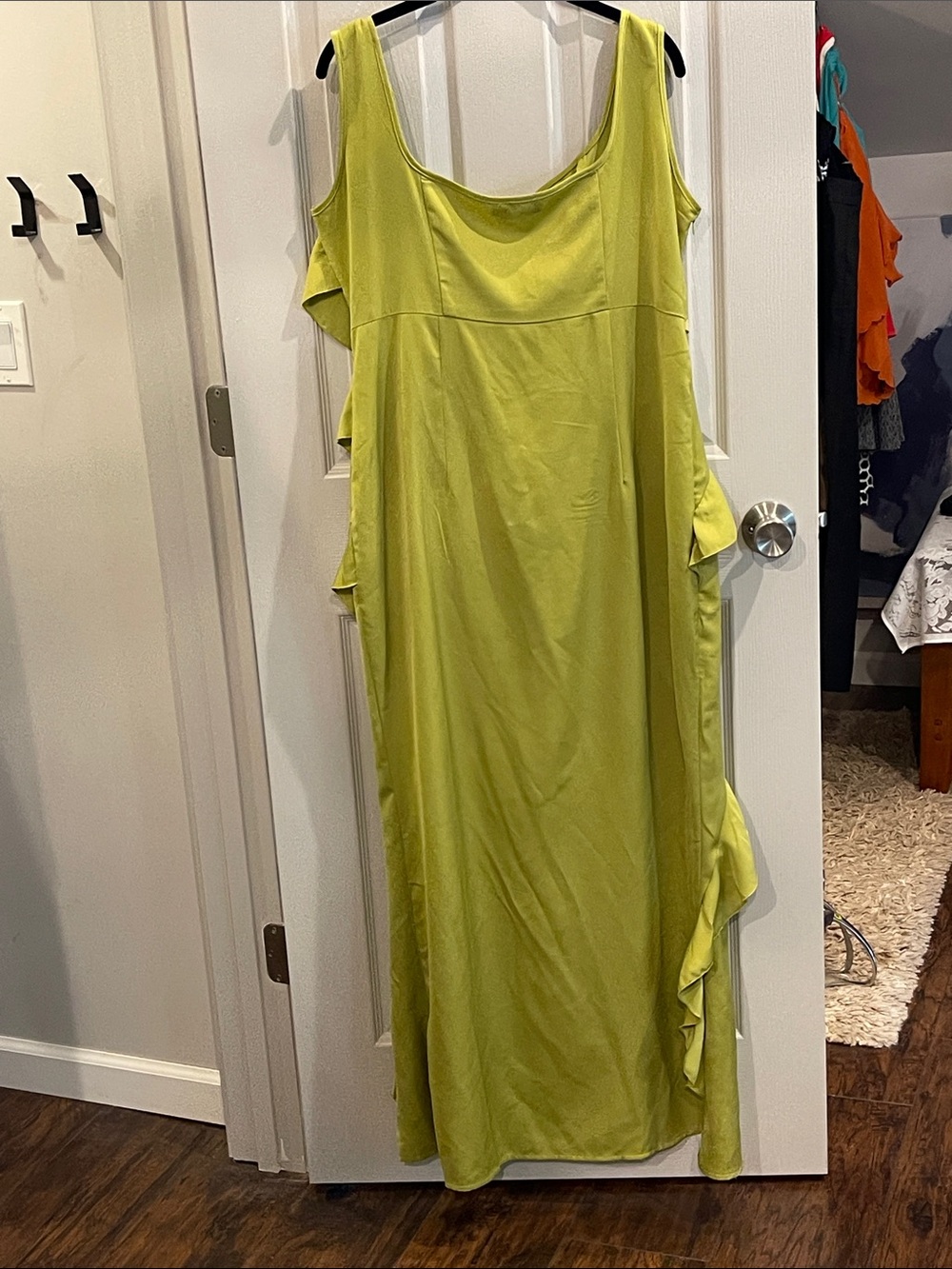 PrettyLittleThing Lime Ruffle Maxi Dress - Picture 3 of 4